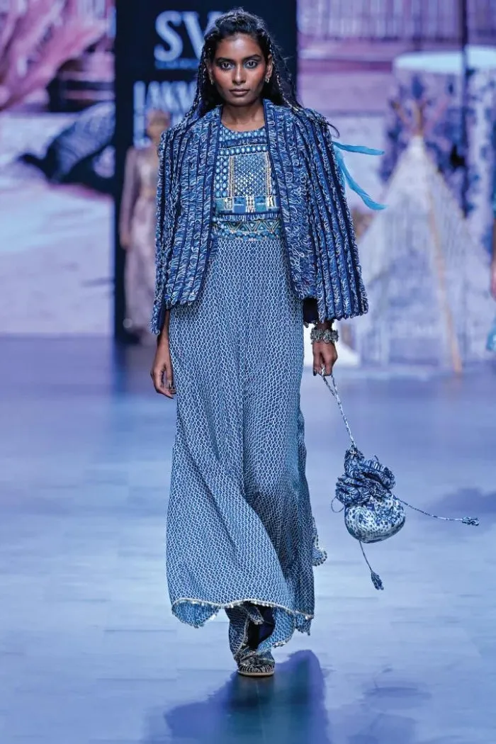 BLUE GEOMETRIC PRINT JUMPSUIT WITH BLUE TEXTURED NOOR JACKET