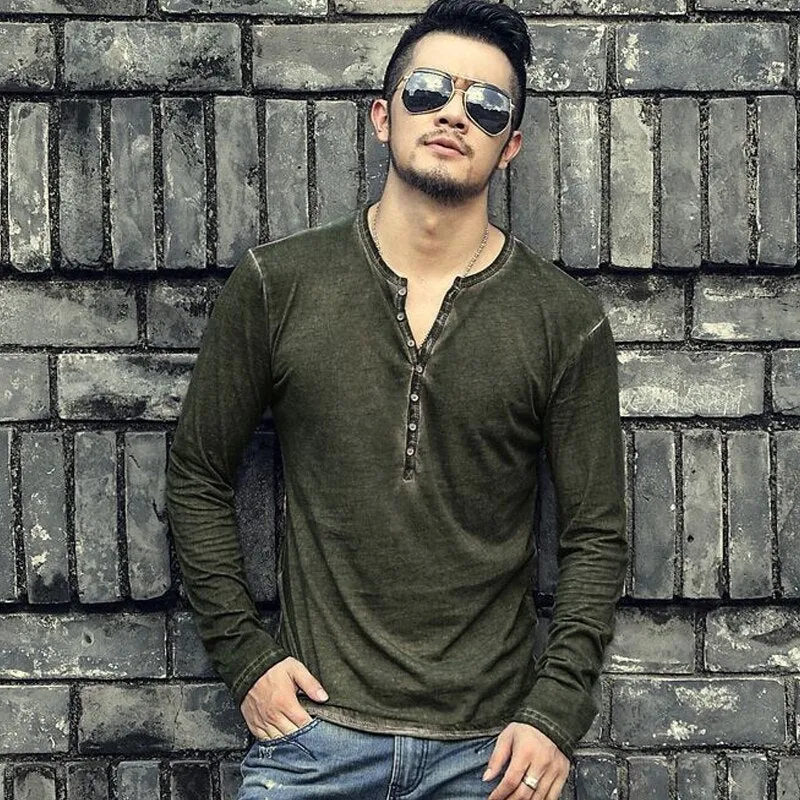 Long sleeved T-shirts