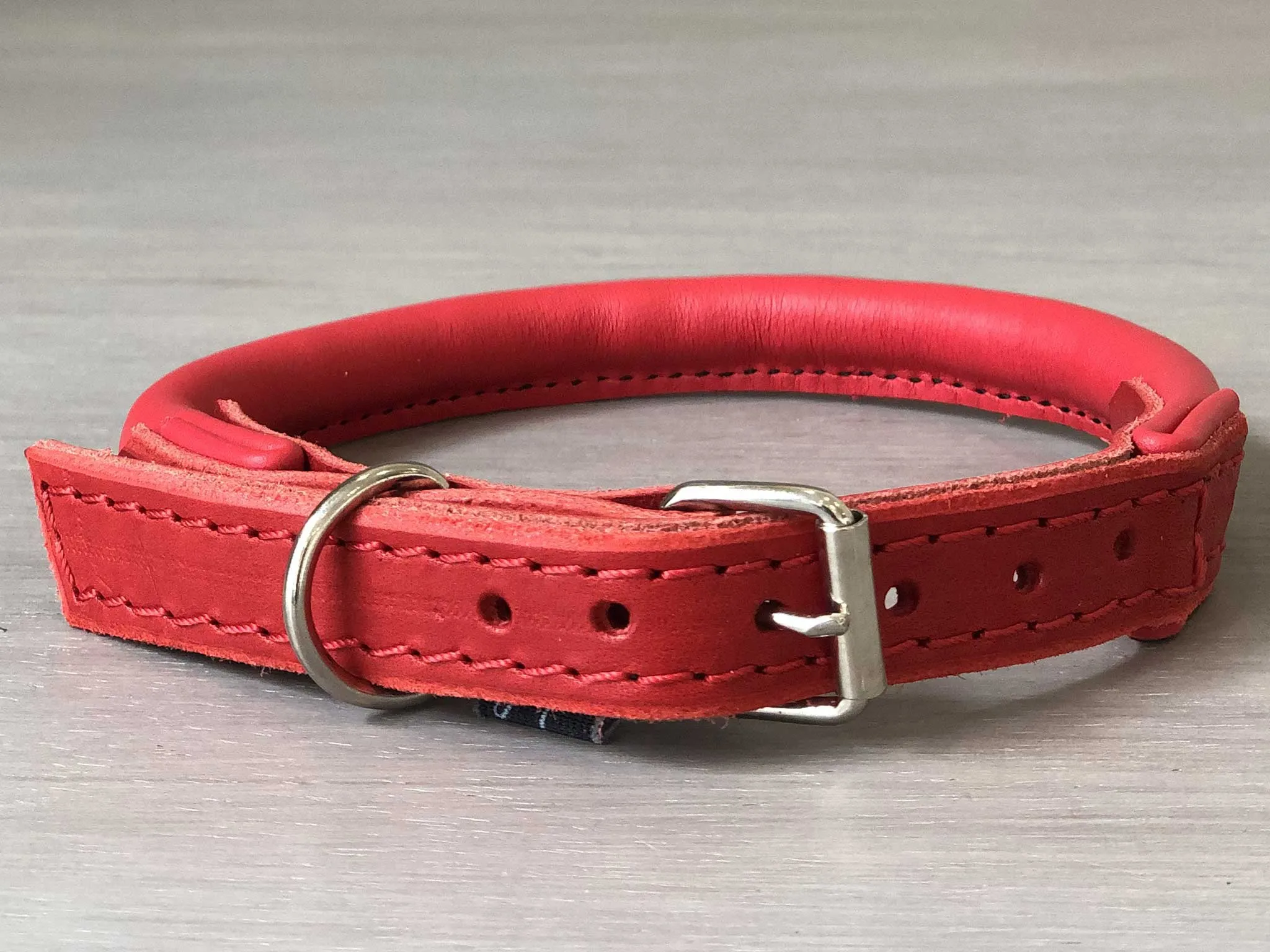 Rolled Leather Classic Dog Collar With Roller Buckle