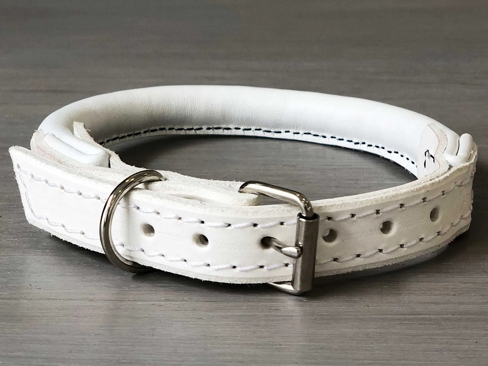 Rolled Leather Classic Dog Collar With Roller Buckle