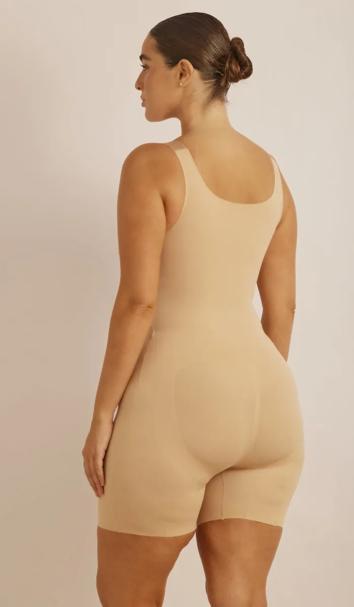 SCULPTING WIDE-STRAP OVERALL - POWDER